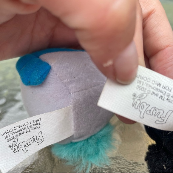 Vintage McDonalds FURBY 🎒 BACKPACK HANGARS - Picture 2 of 2